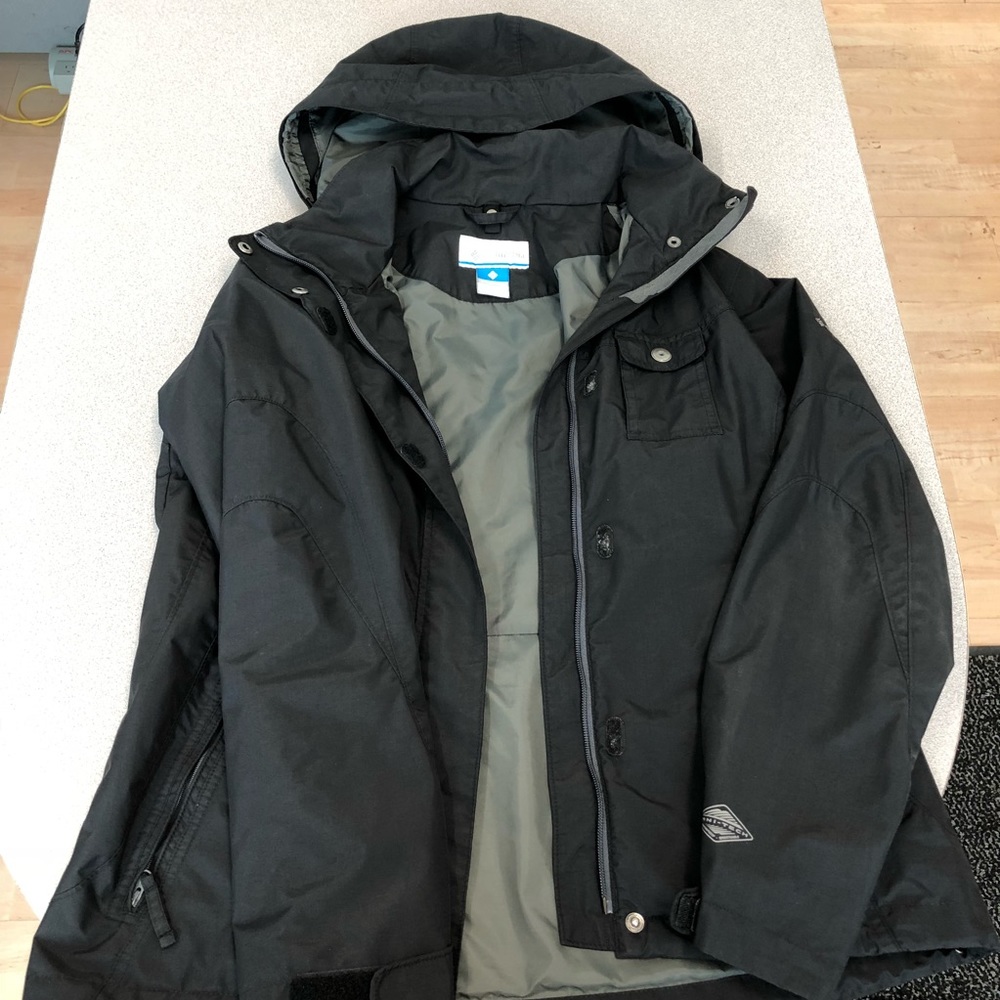 Columbia rain jacket
